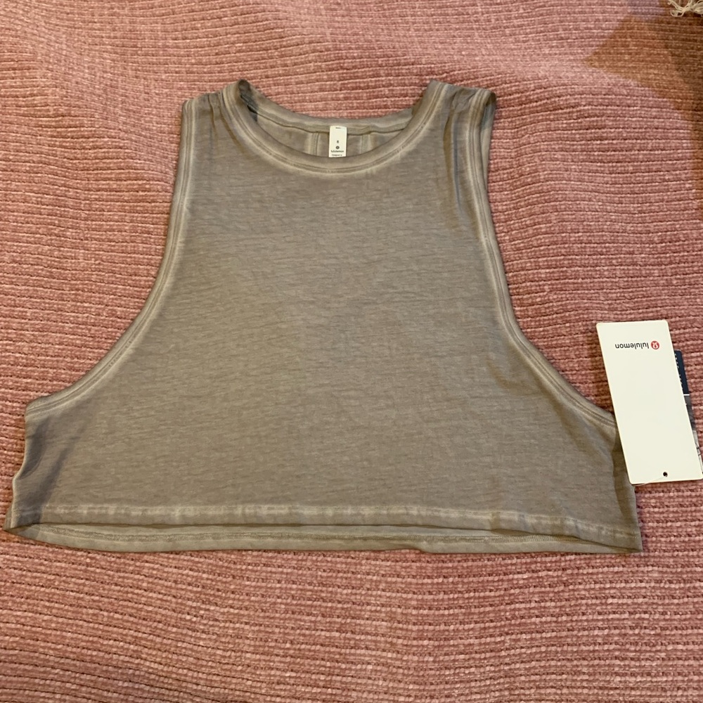 NWT LULULEMON TANK